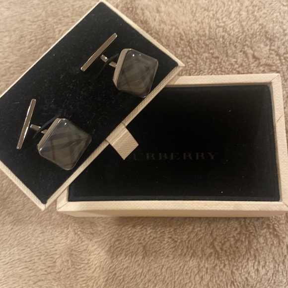 Cuff links - Picture 3 of 6